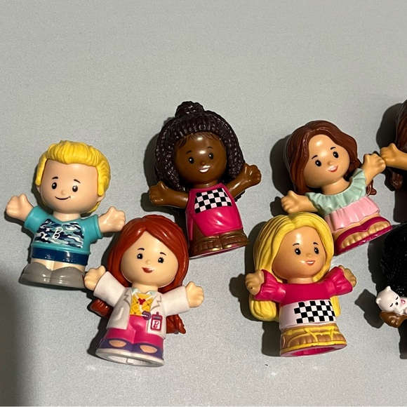 Fisher Price Little People Barbie Lot Of 9 Figures - Picture 2 of 6